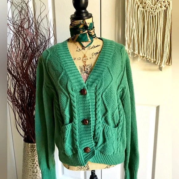 SOLD - Chunky Fall Cardigan EUC - Picture 2 of 4